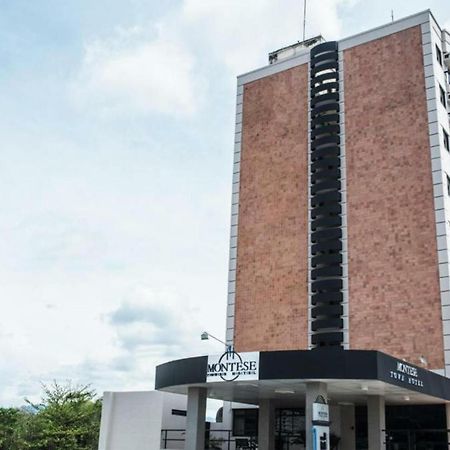Summit Montese Tower Hotel 헤젠지 외부 사진